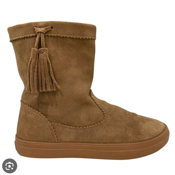 Crocs LodgePoint suede pull on boots size 6W - Picture 1 of 9